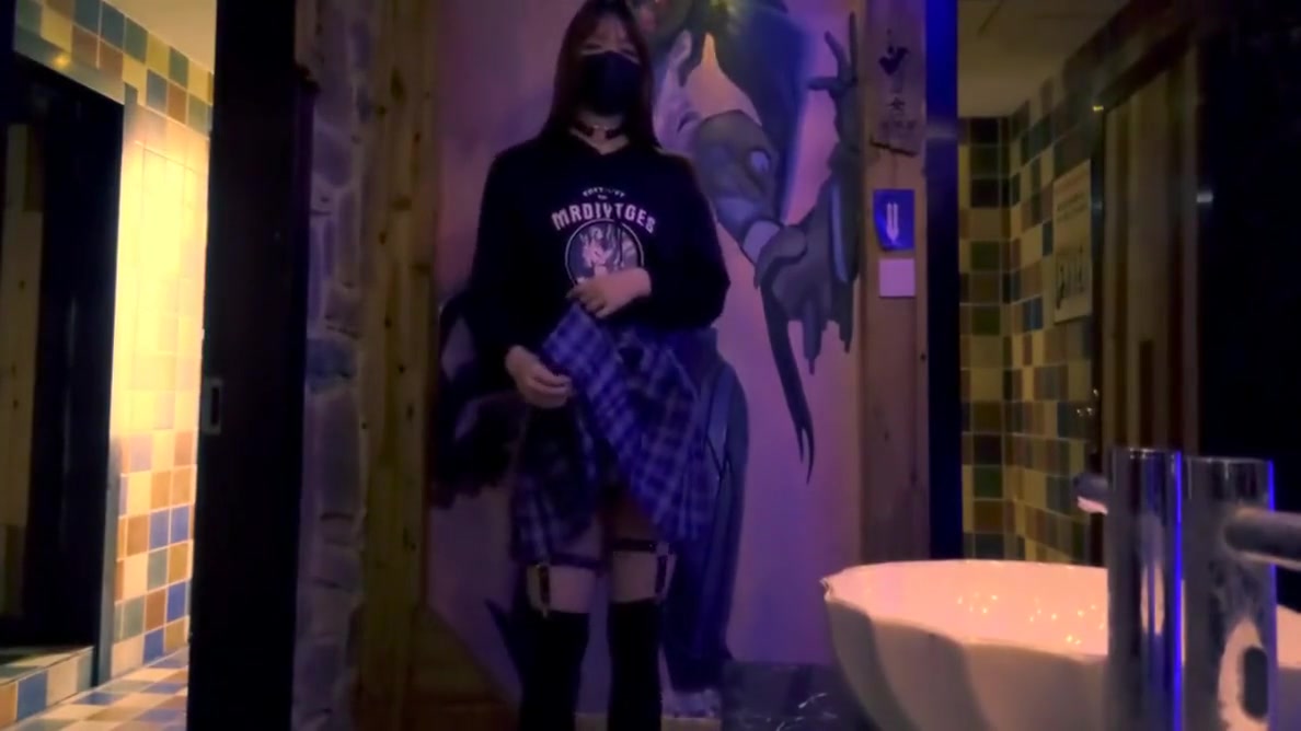 Crossdresser Exhibitionism - My Game Zone
