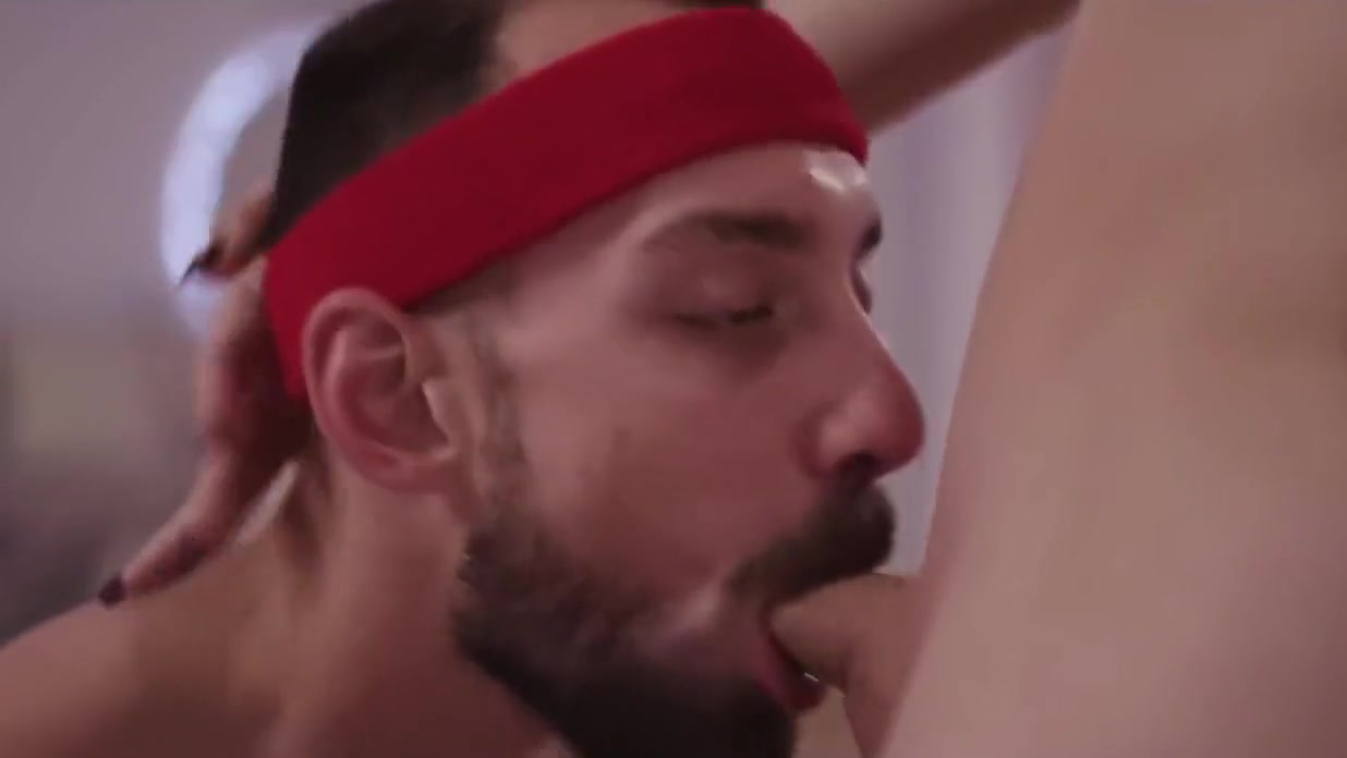 Hot Trans Fucks Guy Bareback Hard