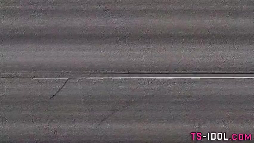Ebony In Tranny In Lingerie Jerks Her Cock