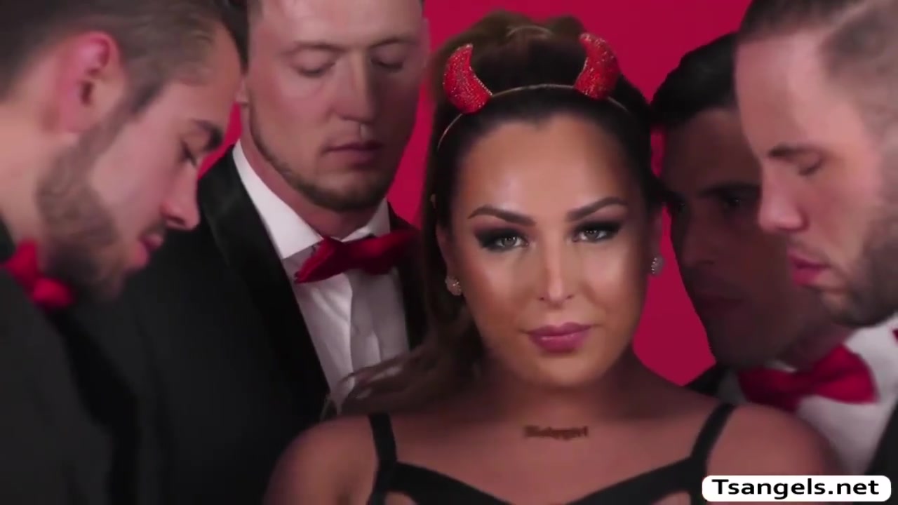 Chanel Santini - Tbabe Chanel Gets Fuck By Those 5 Cocks