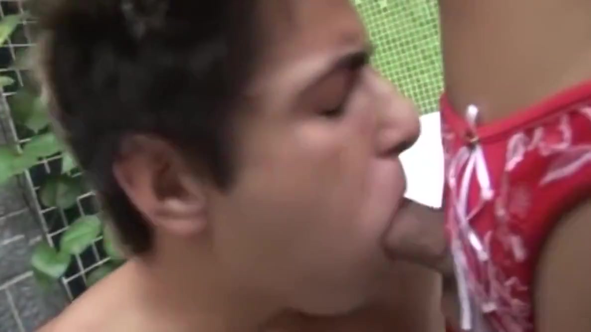 Hot Sexy Blonde Transexuel Fucked Bareback By Straight In Pu