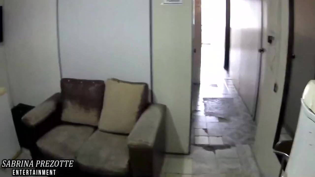 Fodendo O Ladrao, Travesti Do Pauzao Fode O Rabo Do Ladrao Que Invadiu Sua Casa, (completo No Red E E 5 Min - Tonny Lee And Sabrina Prezotte