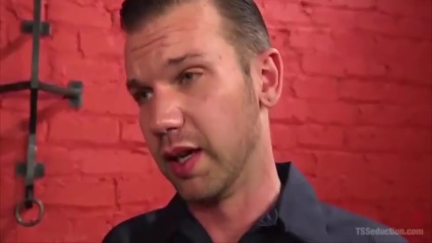 Dom Lets Lick Her Feet Before Analyzing Him With Delia Delions And Will Havoc