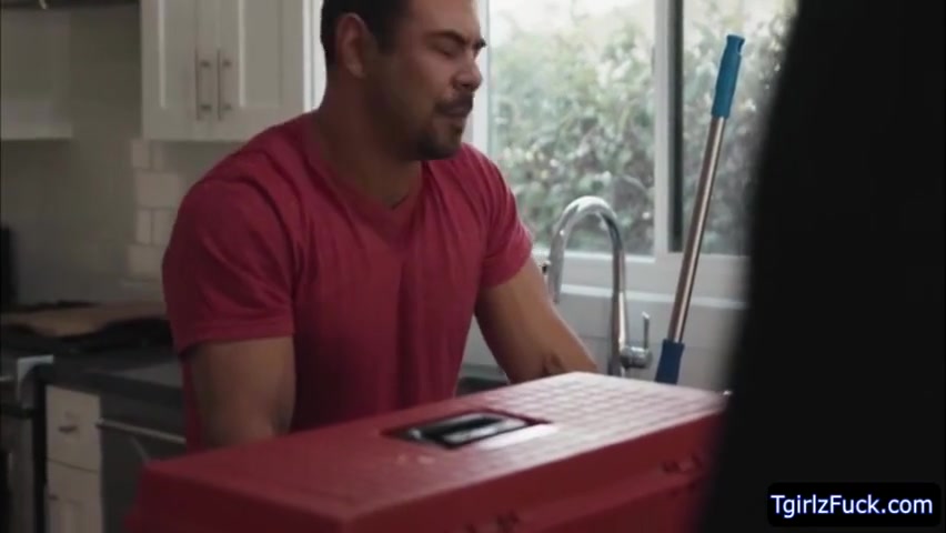 Busty Tbabe Foxxy Bangs Draven Navarros Asshole From Behind