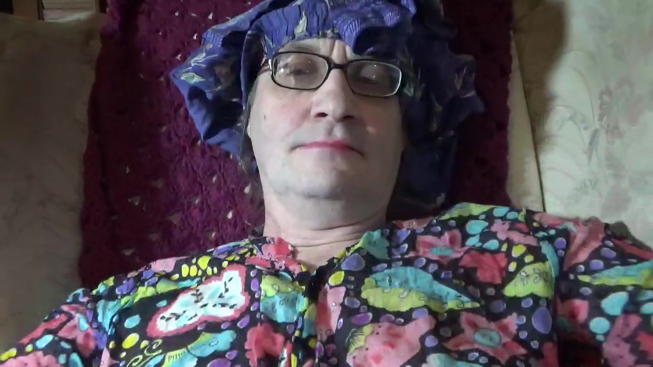 Old ladyboy Sergei. 2022-01-08