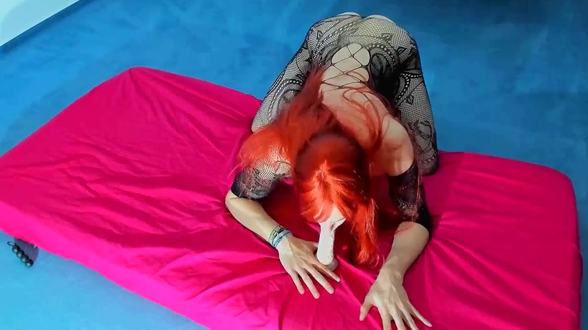 Cdsimone In Catsuit Is Mastrubating And Toying Her Ass