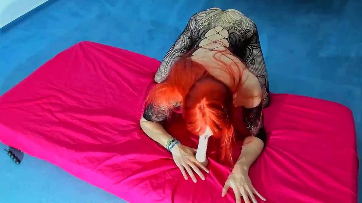 Cdsimone In Catsuit Is Mastrubating And Toying Her Ass