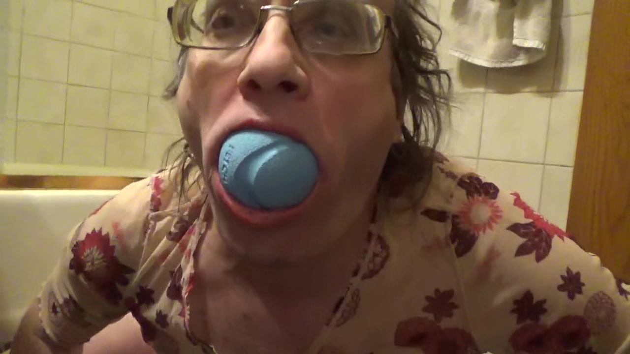 In the bathroom. Ladyboy Sergei. 2022-01-22