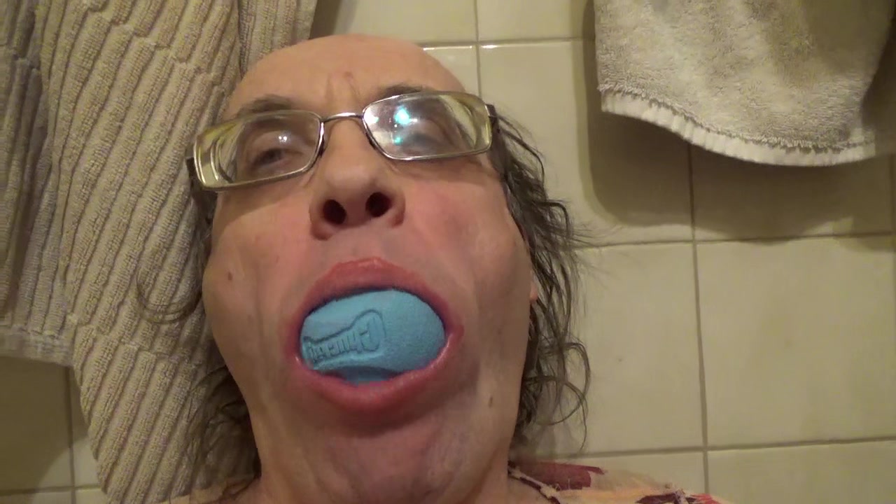 In the bathroom. Ladyboy Sergei. 2022-01-22
