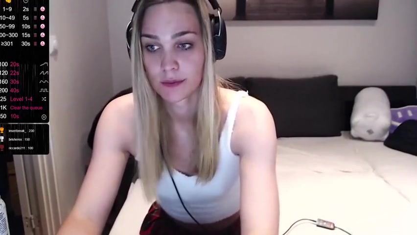 Cute Camgirl