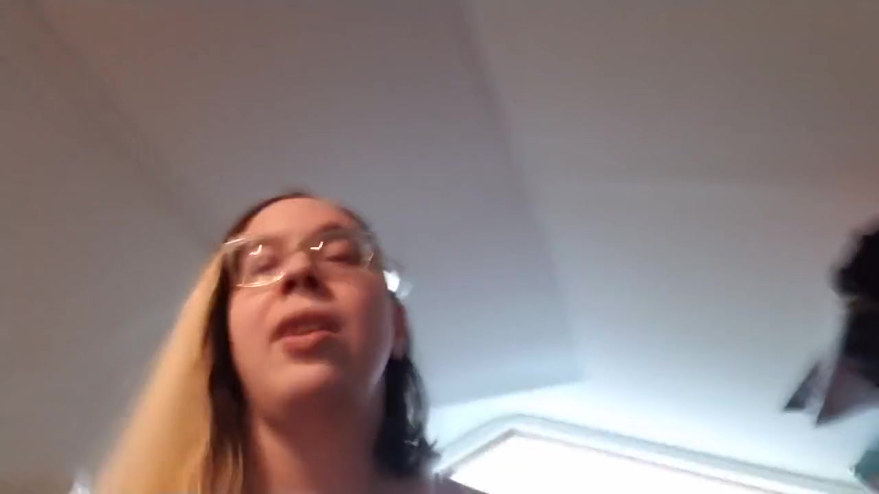 Reviewing A Magic Wand Attachment And Quickly Cumming From It!