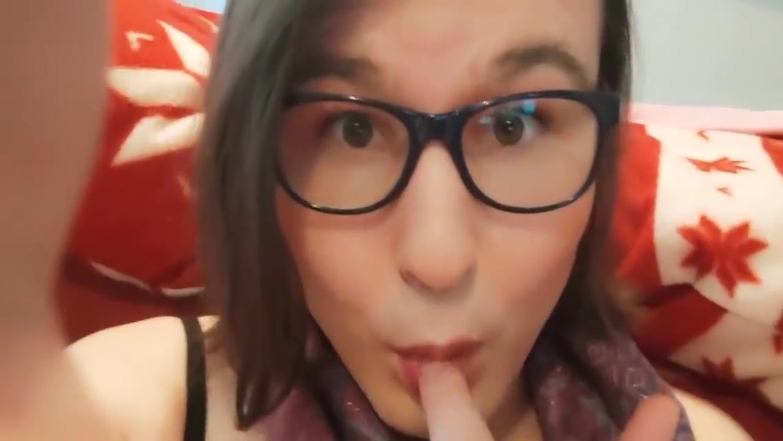 Ladyboy Anallisa Solo With Lila Dildo In Her Mouth And Ass - She Fucks Her Wet Little Pussy Until She Have Orgasm And Screams Loud On Cam 6 Min