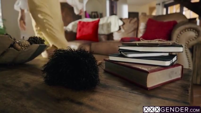 Fucked By A Shemale Queen - Natalie Mars, Snow White And Emily Willis