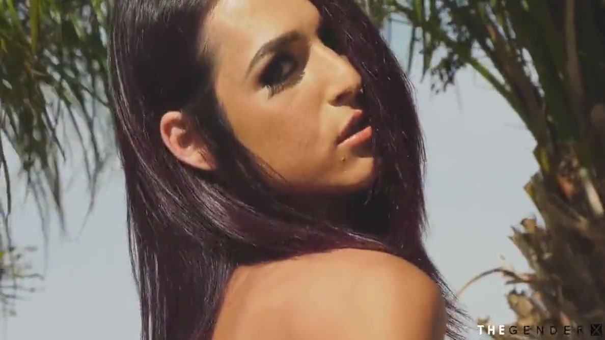 Transsexual Stripping Outdoor And Gets Nailed With Bbc