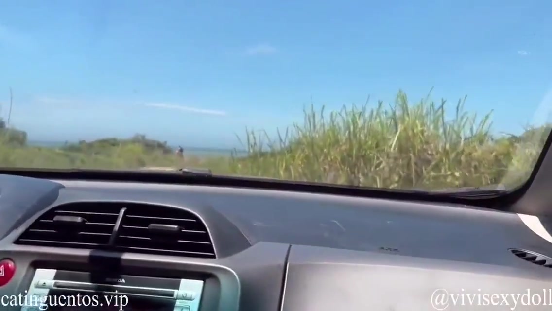 Minha Amiga Trans E Eu Mamando Um Motoboy Na Praia Vivi-sexydoll 5 Min