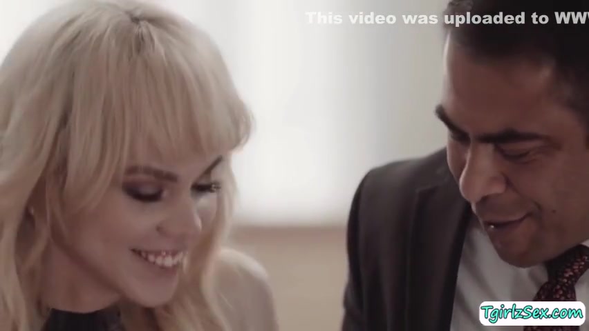 Kate Zoha In Small Tits Blonde Ts Deepthroats 69 Stepdads Cock