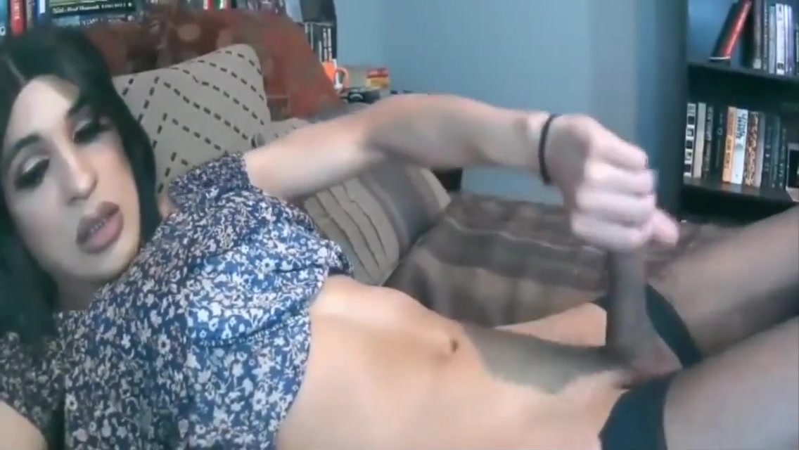 Slut For All Tea