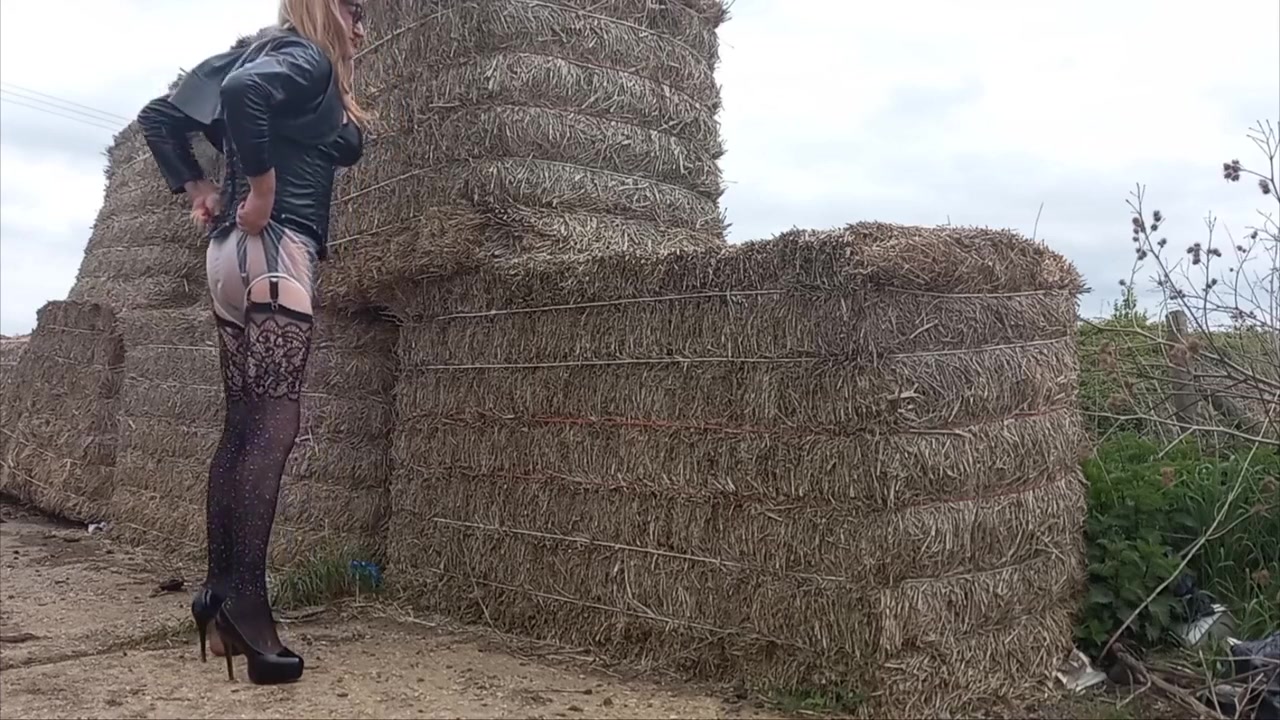 Tranny Pissing Her Pants Outdoors