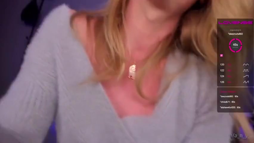 Anya Cumshow 1