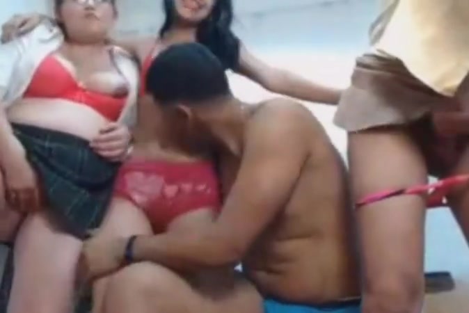 Lucky Guy Ravages Tranny and Two Females