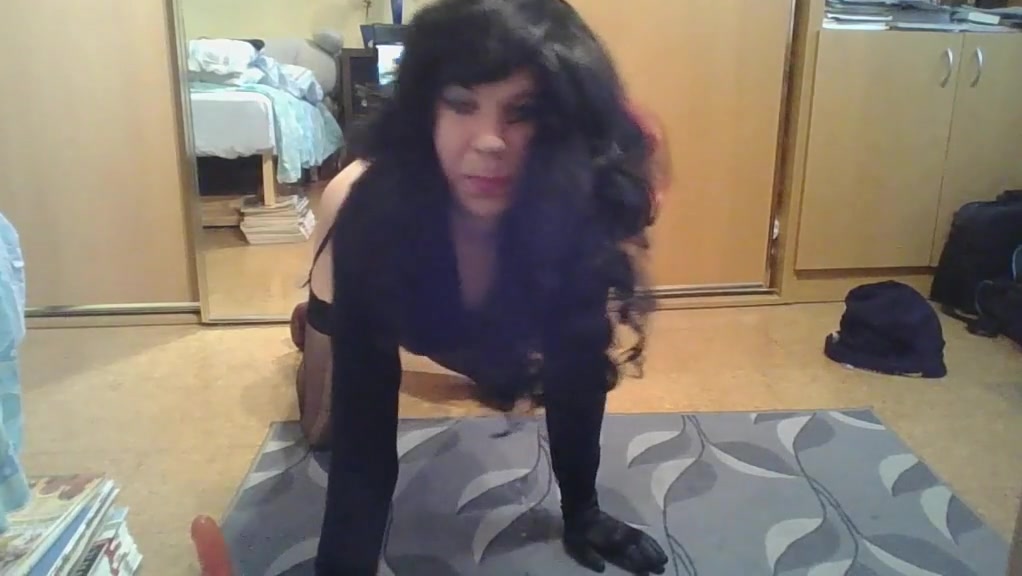 Emilie crossdresser cum eating compilation