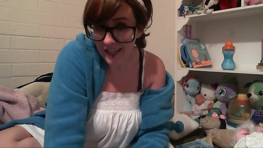 Bedtime with a curvy milf