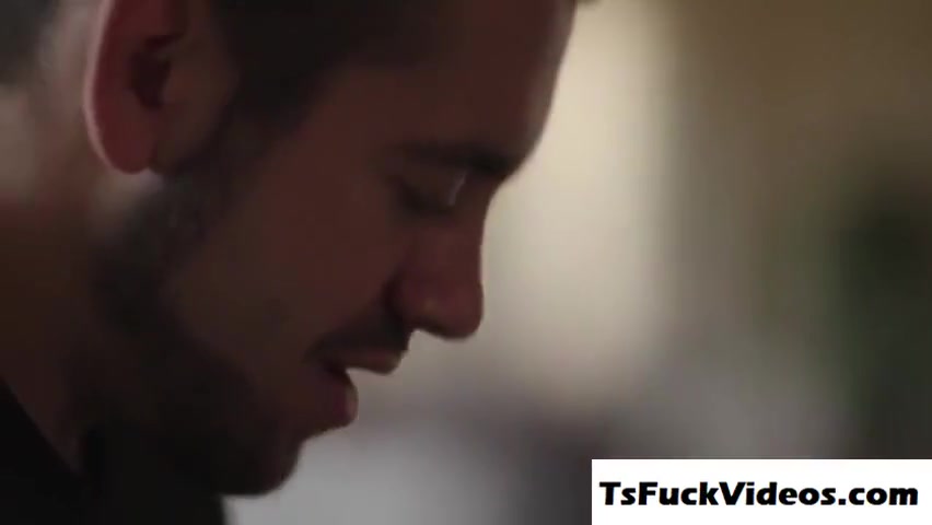 Tgirl Grabs And Sucks Dante Colles Massiv
