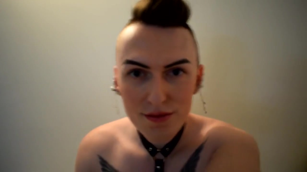 Sissy Femboy Self Worship Licks Her Feet Sucks Her Toes And Edges For You