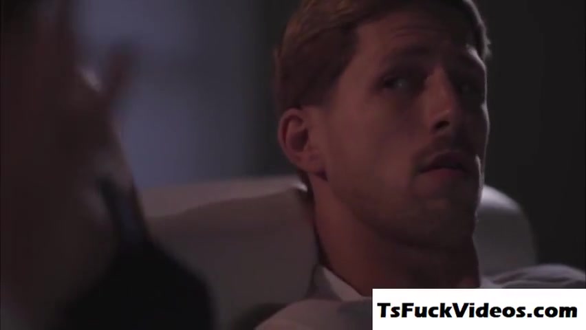 Brook S And Melanie Brooks - Shemale Sucks Dick In The Hallway