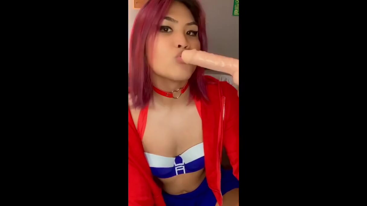 Filipina Transwoman Gives You A Taste Of What She Does )