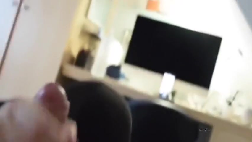 Lucky Guy Sucks And Licks Mistress Xhiwjd3