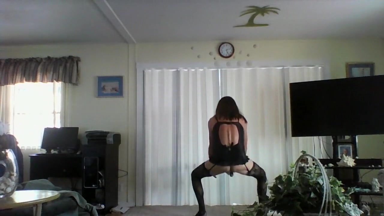 Dancing Shemale Video