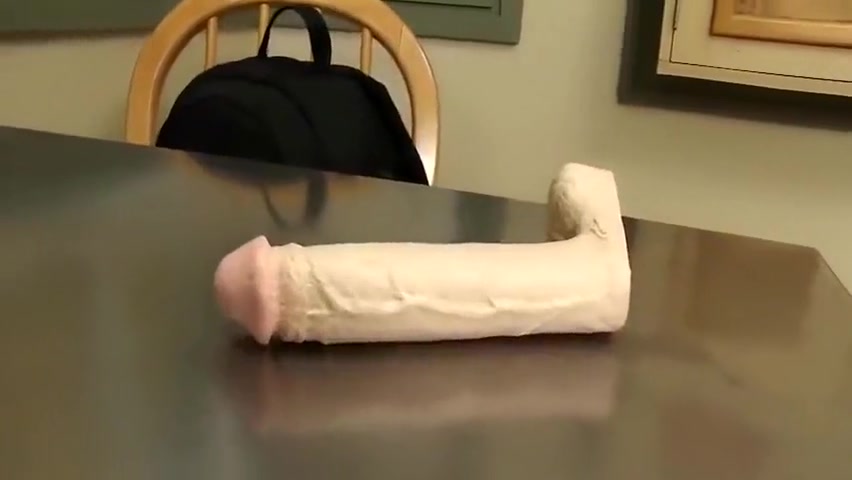 Hot Shemale Wanking With Dildo
