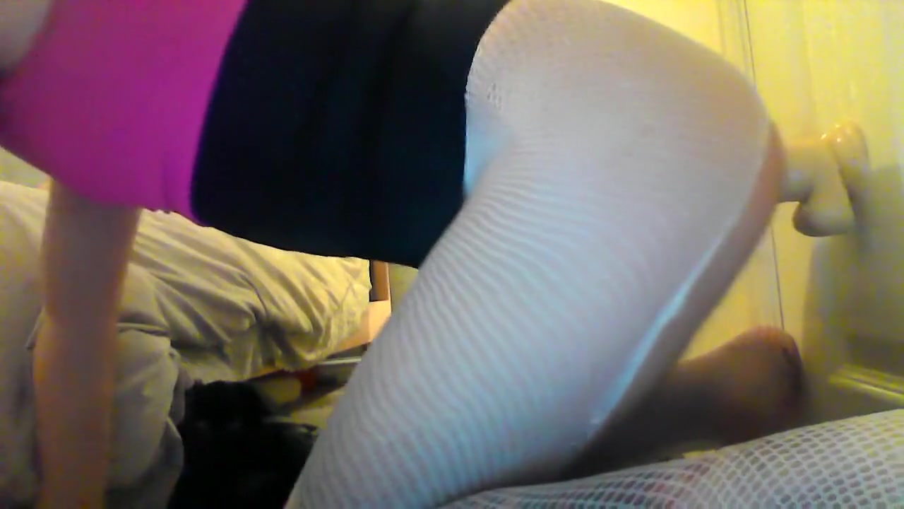 teen 18+ slut stretches her tight ass with a dildo