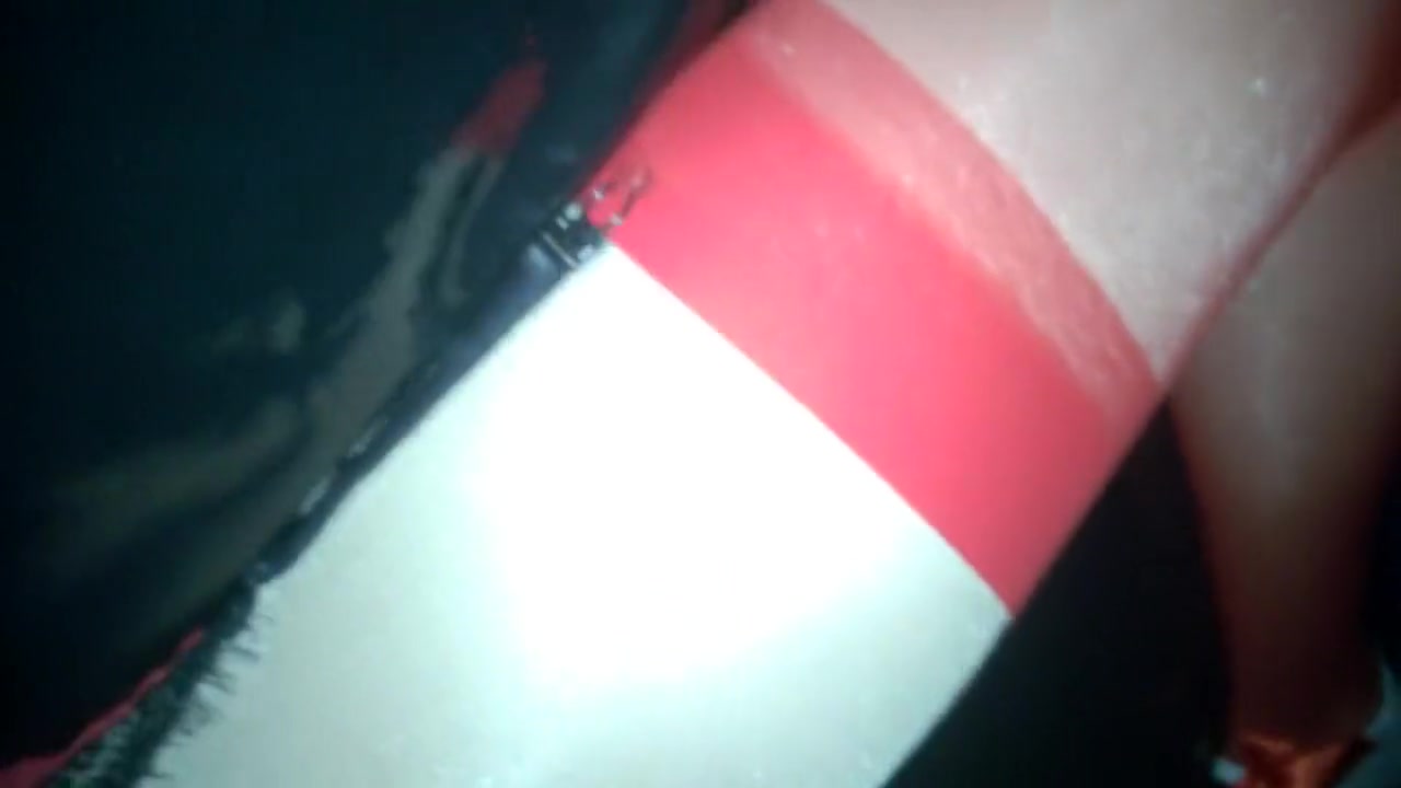 Huge dildo fuck ass