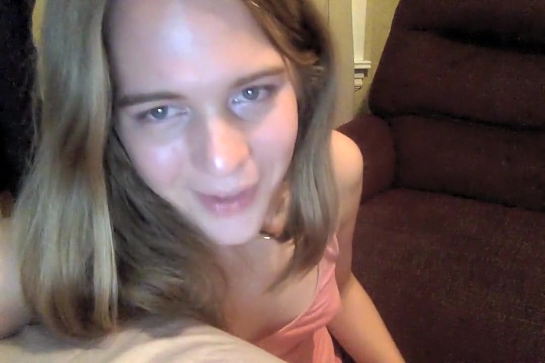 Adobegirl teasing and testing ppl on chaturbate