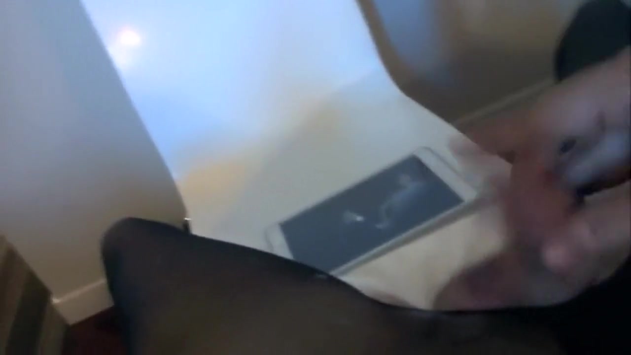 CD pantyhose jerk
