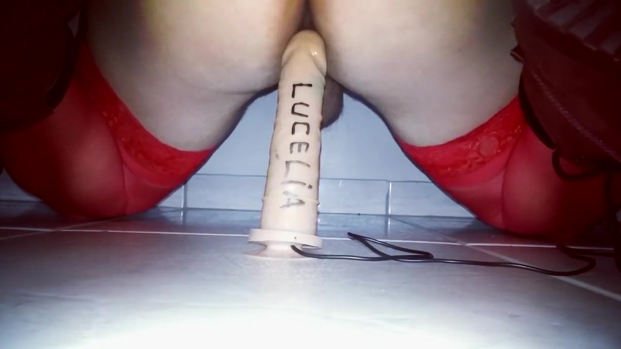 Crossdressing solo