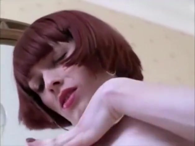 Beauty TGirl Pissing