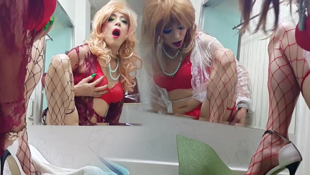 Sissy niclo solo masturbation