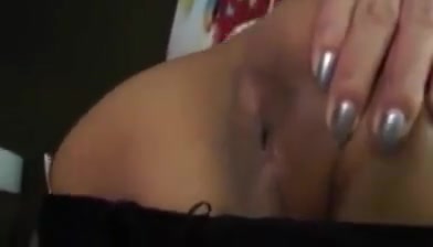Sexy asian ladyboy cums