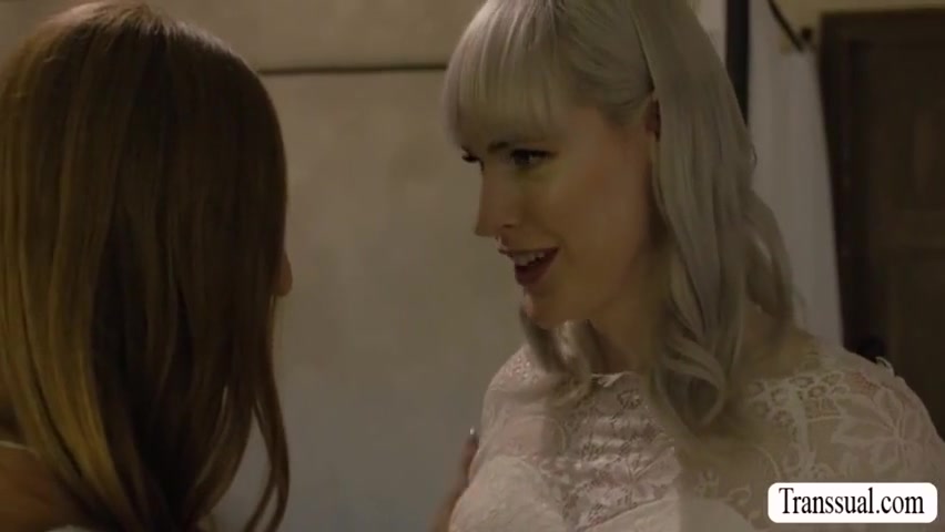 Lianna Lawson In Trans Bride Fucks The Wet Pussy Of Her Busty Bestfriend