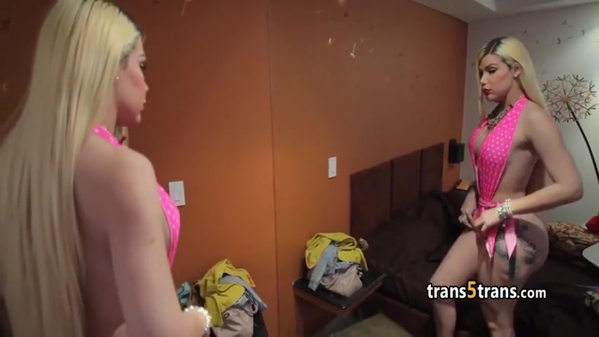 Shemale Barbie Plays Solo With Cock