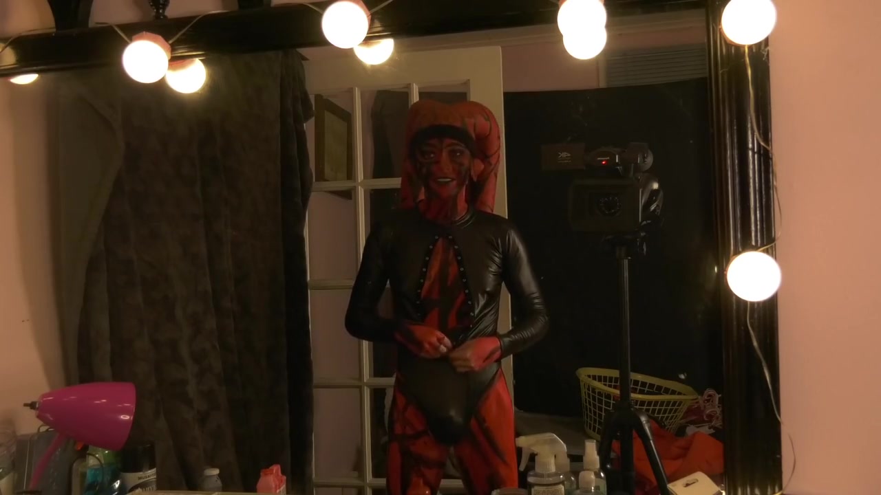 Star Wars Parody - Behind The Scenes Darth Talon Cosplay Time-lapse