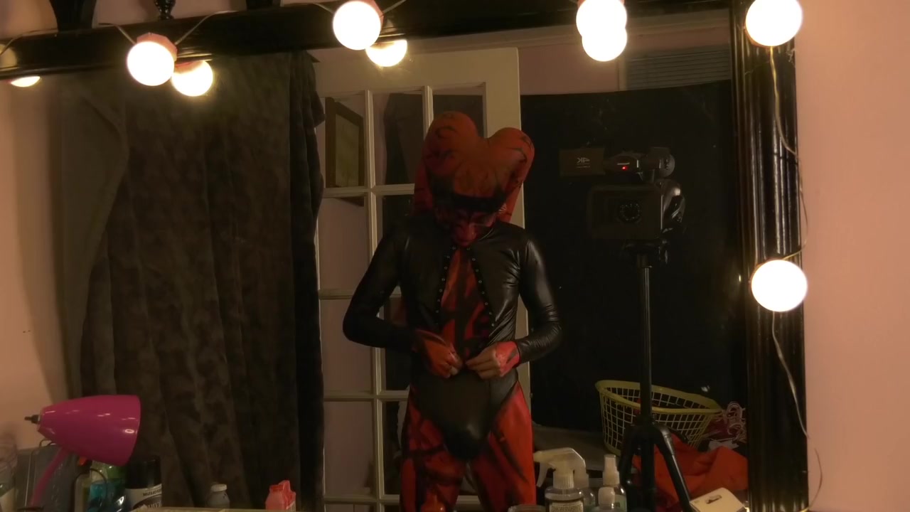 Star Wars Parody - Behind The Scenes Darth Talon Cosplay Time-lapse