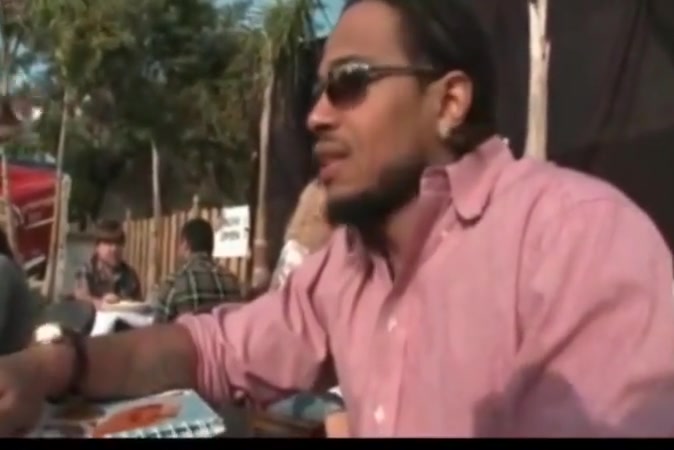 Shemale fuck in pulic