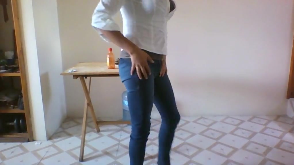 Shemale dancing