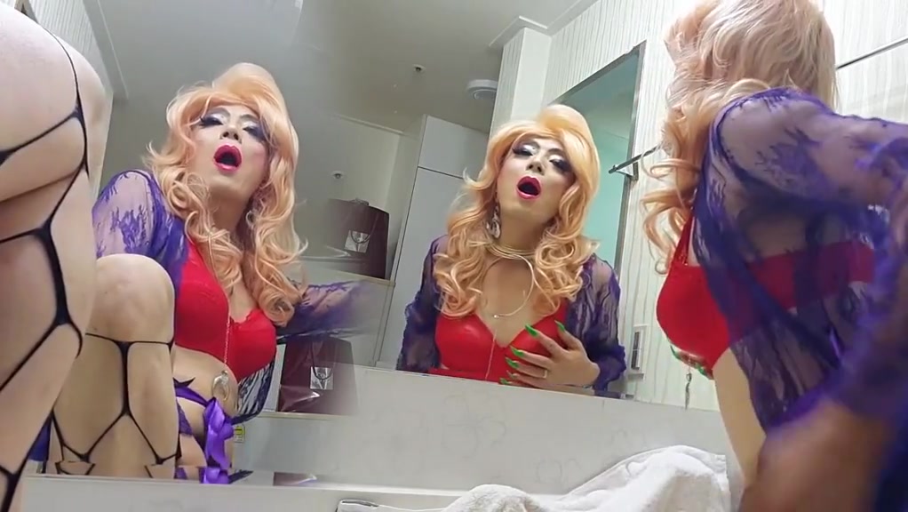 Sissy niclo pornstar fuck jerking