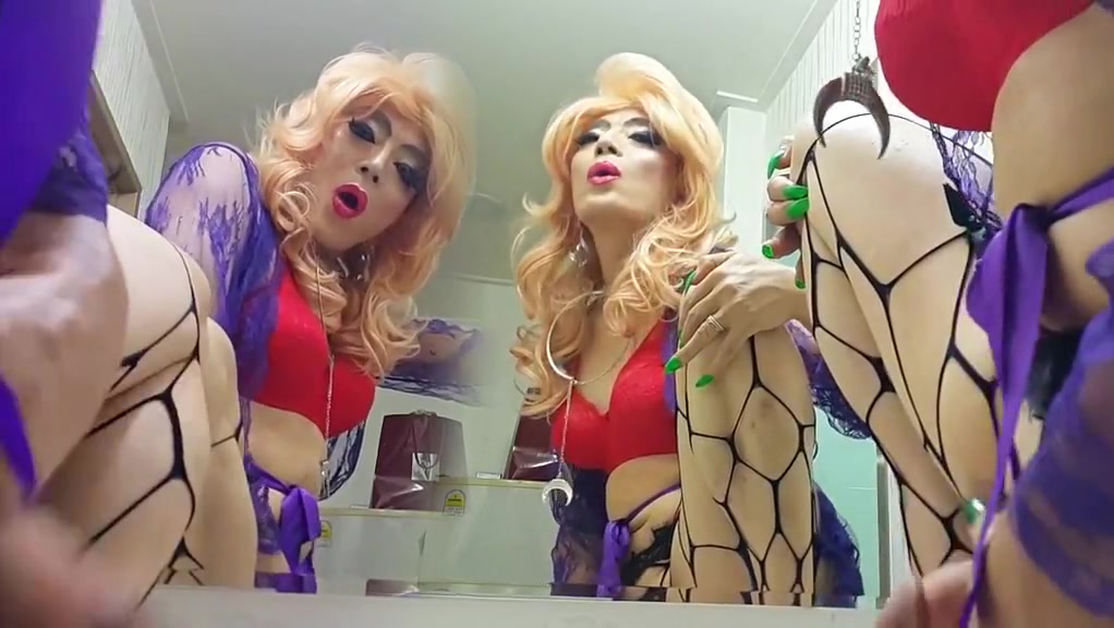 Sissy niclo pornstar fuck jerking