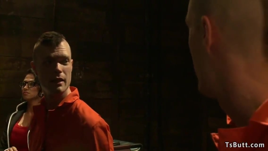 Male Prisoner Is Anal Fucked By Ts 5 Min